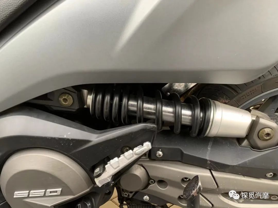 光阳ak550测评视频,光阳ak550测评萝卜报告