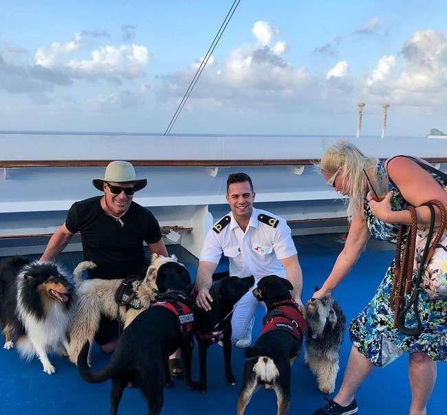 美国单身辣妈网恋假帅哥被威胁p果照！逃脱后遇照片真人甜蜜热恋