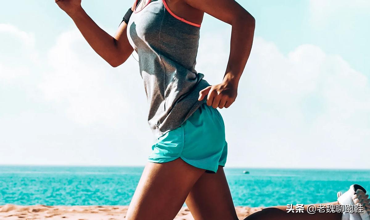 所有品牌性价比超高的跑鞋,十大公认最强跑鞋日常穿搭也能用