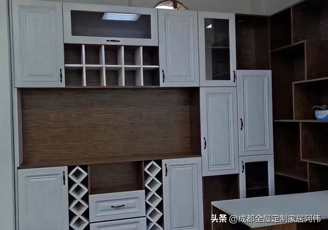 衣柜什么板材防白蚁,衣柜用什么板材防潮防水好呢