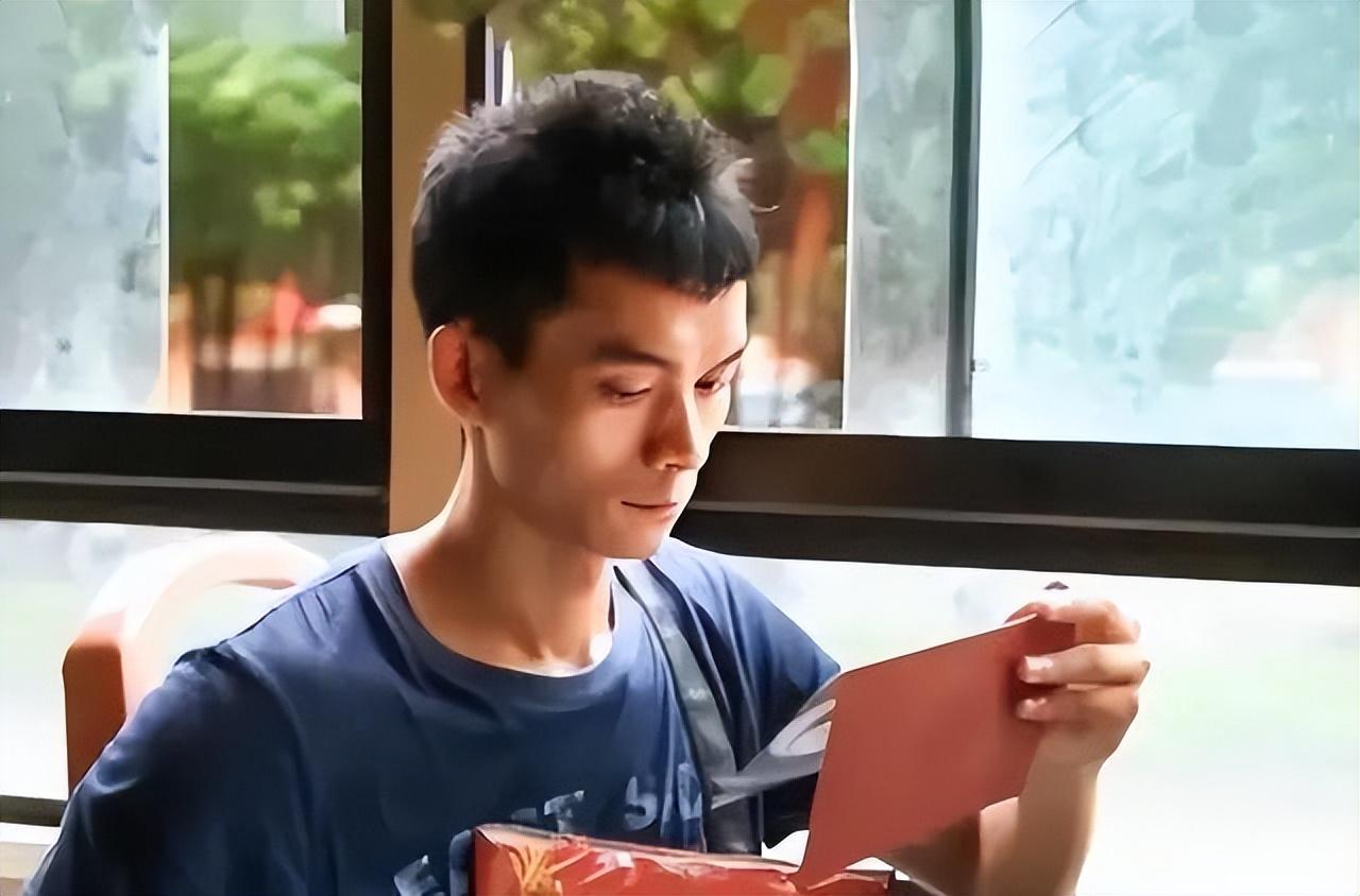 高考最强钉子户唐尚珺终于释怀了,高考钉子户唐尚珺现在情况