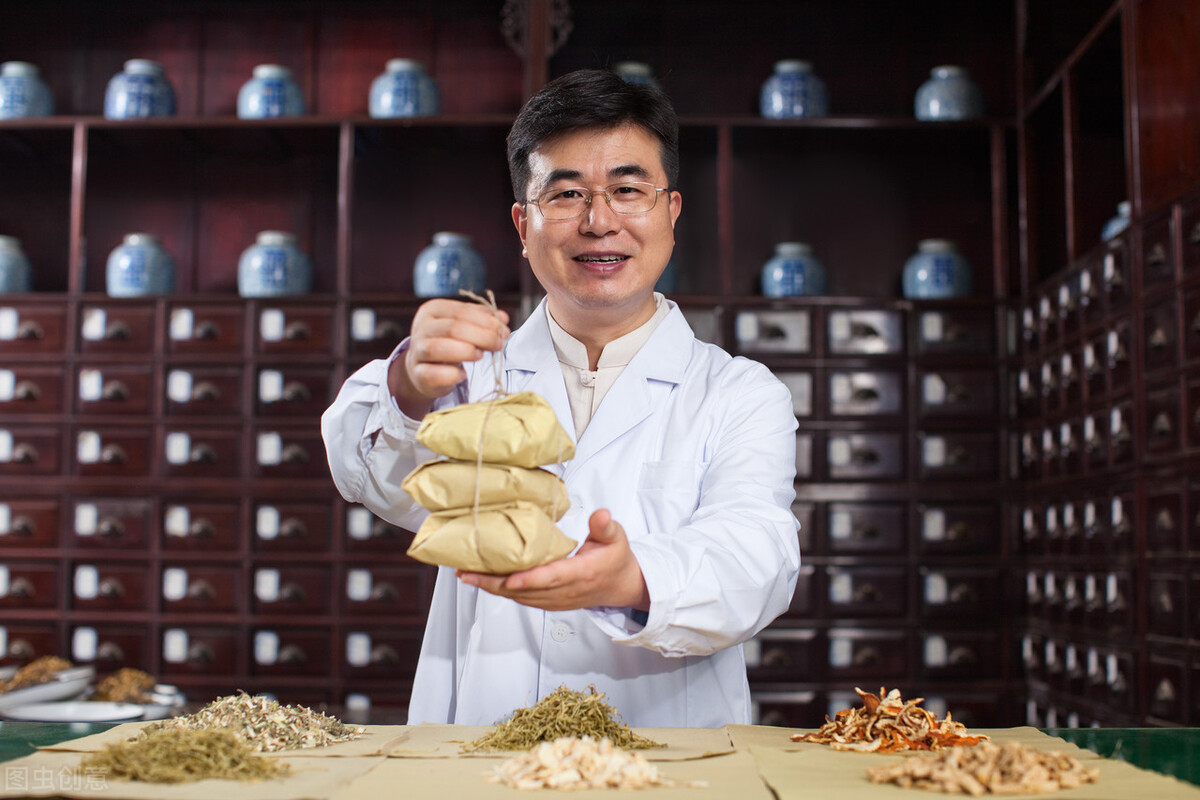 中医说头发出油多但不掉发,头发出油掉发中医辨证