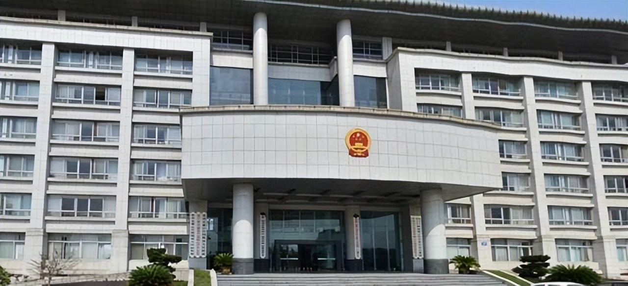 巨贪“皮四局”落马史：纪委布网调查两年，女儿回国后交代所有