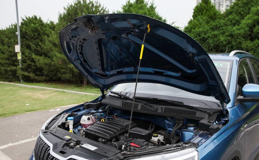 车前发动机盖怎么开启,各种车型发动机盖怎么打开