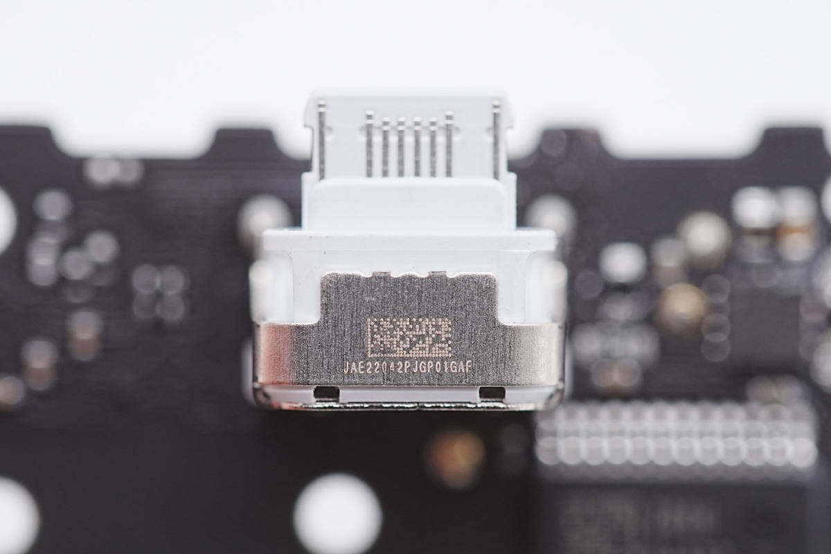 苹果原装20w快充一个小时充电50%,苹果原装快充20w充14pm要充多久