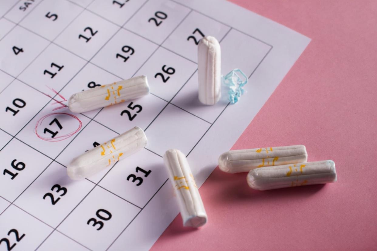 月经随着年龄越来越少是什么原因,月经量突然减少是进入早衰期