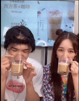 刘晓庆戴头套,刘晓庆戴假发吗