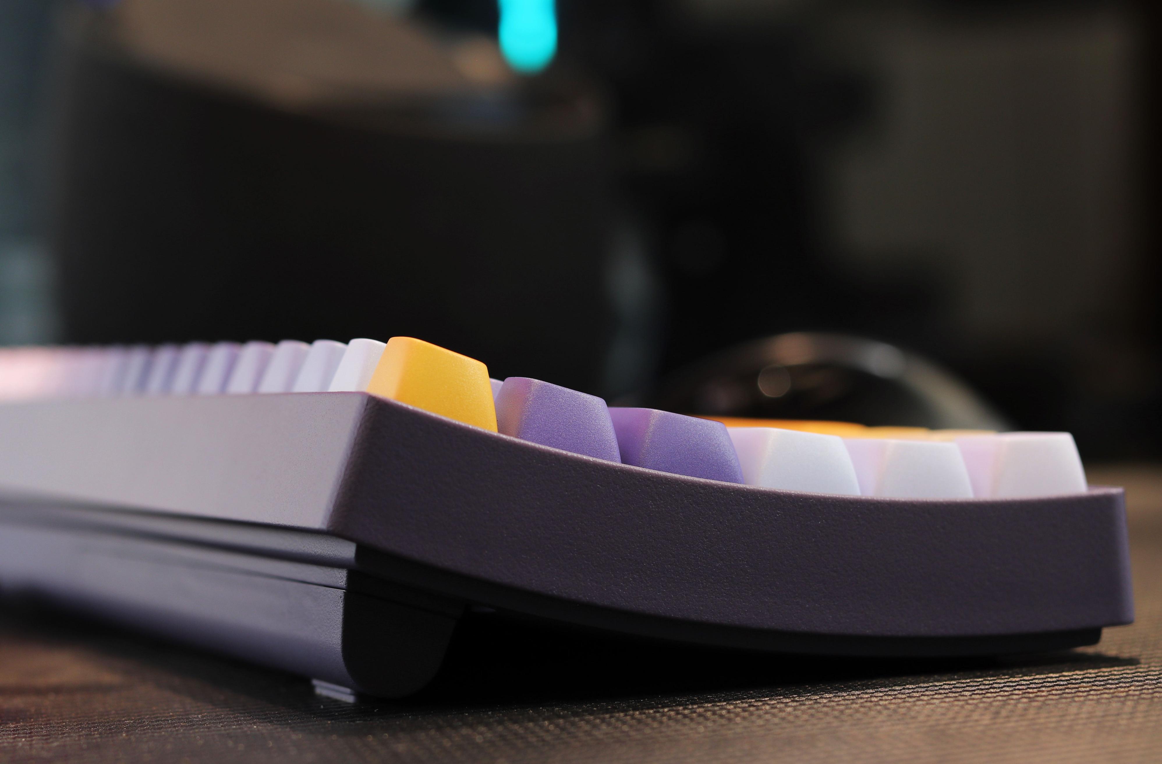 洛斐和keychron机械键盘对比,洛斐星河小翘最低多少钱