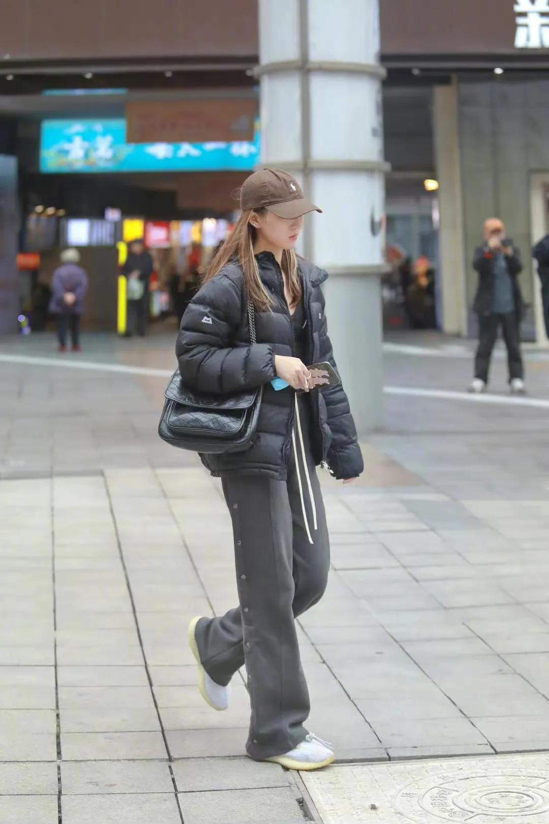 街拍看包,看街拍学穿搭