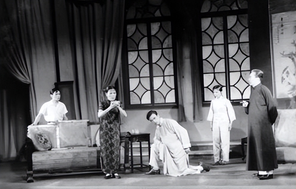 89岁表演艺术家张清去世,其表演的《甲午战争》曾轰动全上海