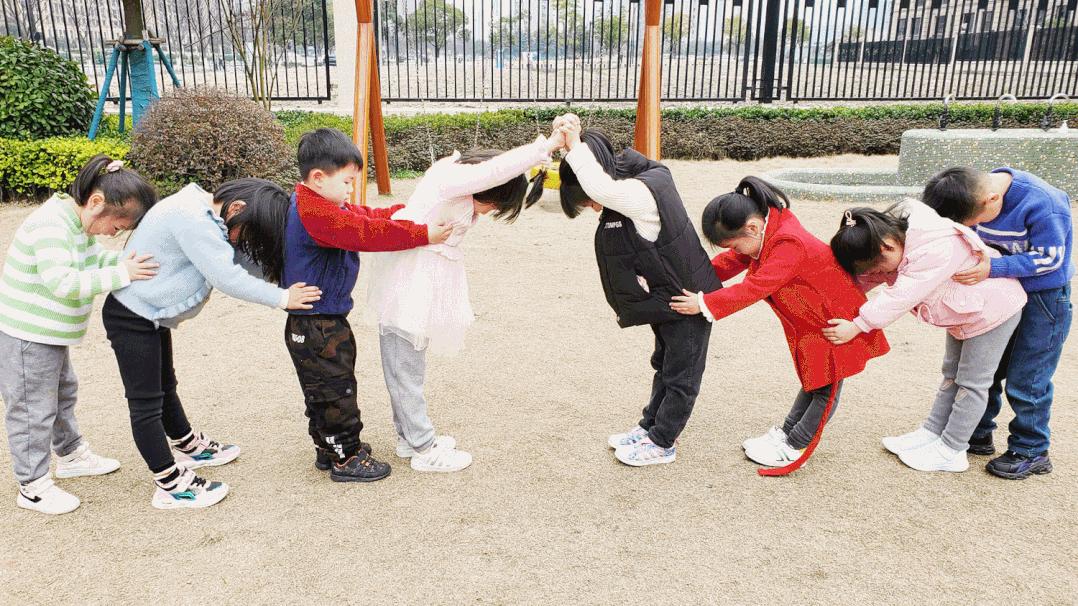 幼儿桥的课程故事,幼儿园优秀课程故事分享与解析