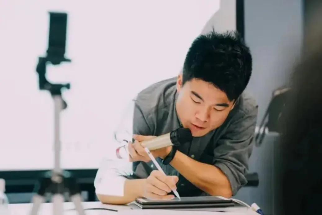 新东方老师神仙颜值,新东方老师很优秀吗