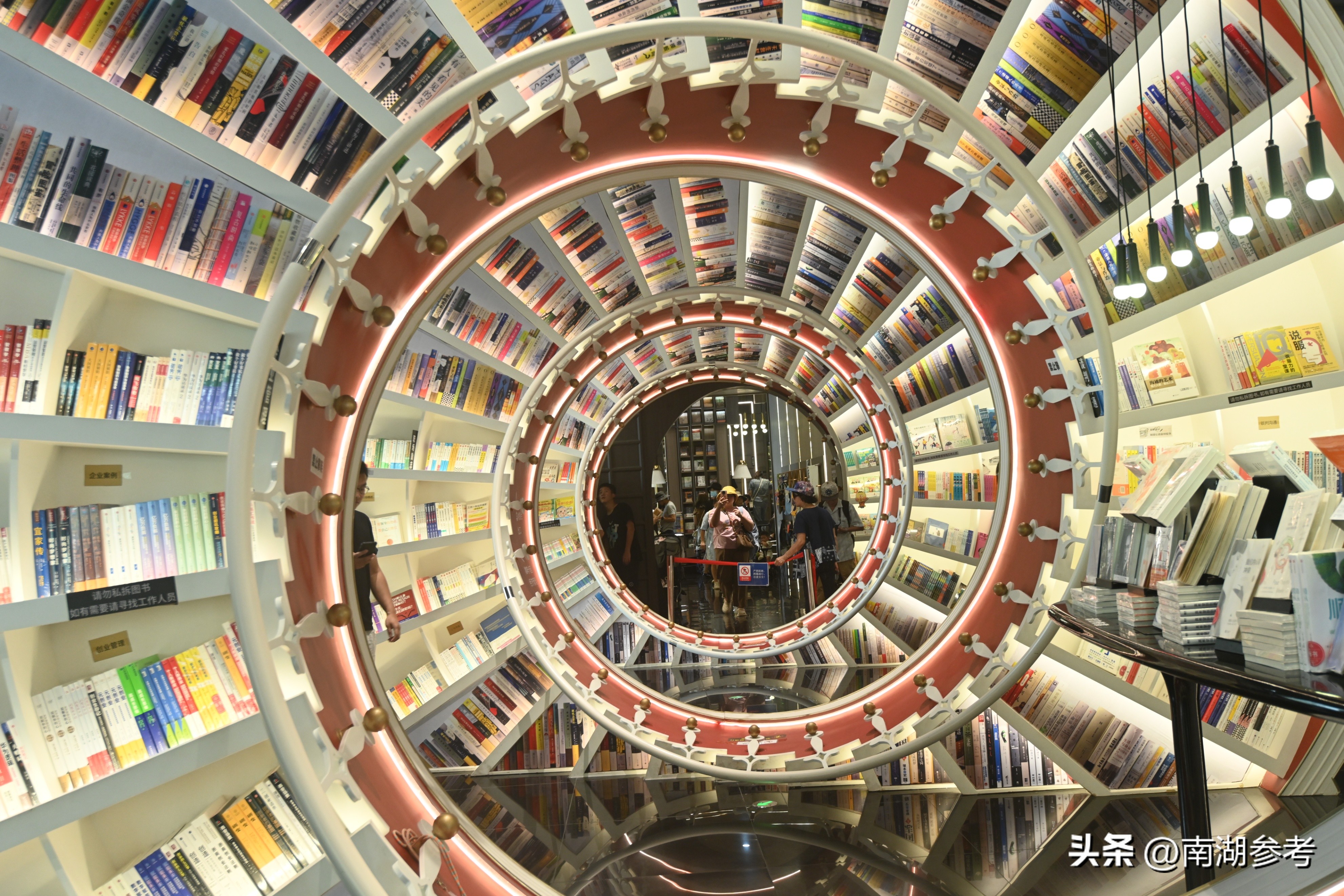 全球十大最美书店,全球最豪华书店