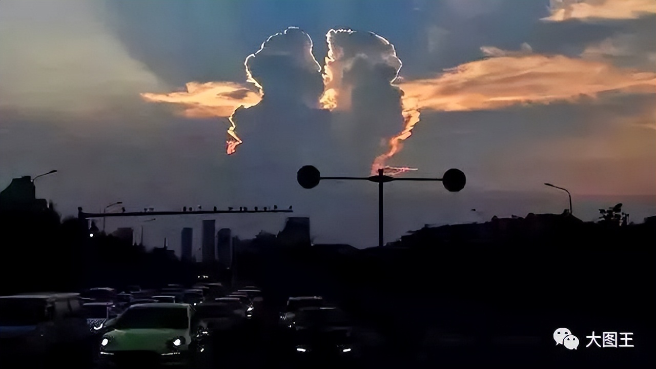 十种最罕见的云,极为罕见的云图片