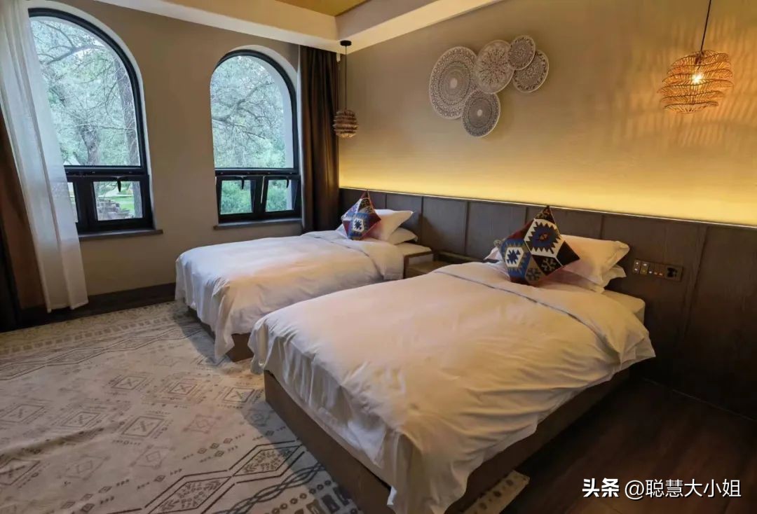 *疆新**，美到封神！配得上“她”的民宿有多少？