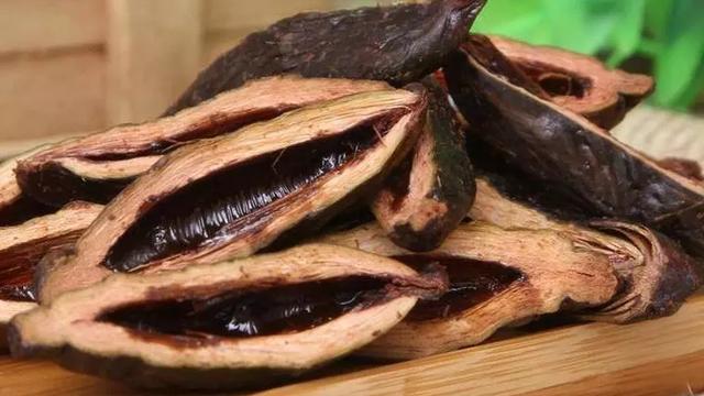 25岁小伙子常年吃槟榔怎么办,28岁小伙吃一天三包槟榔