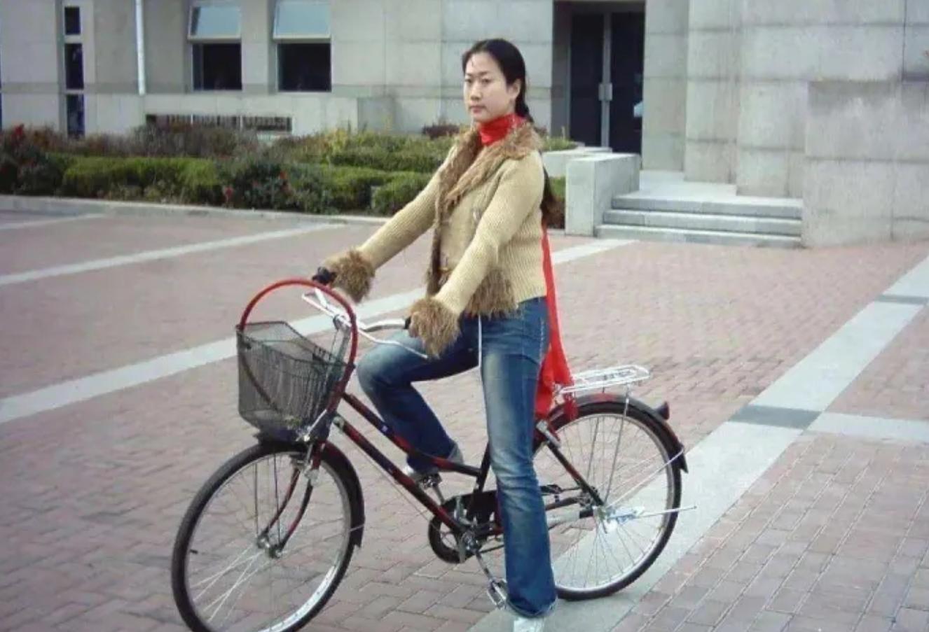 盘点那些被歌词名改恶心的歌曲,最近歌词被吐槽的歌曲