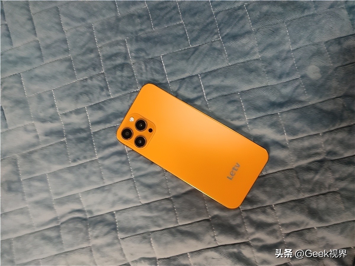 乐视手机y1和y2有什么区别,乐视y2pro是什么时候发布的