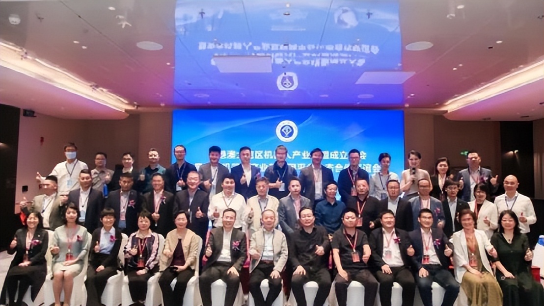 11.9湾TALK早八点：过1000套的华侨城四海华亭登记倒计时了！……