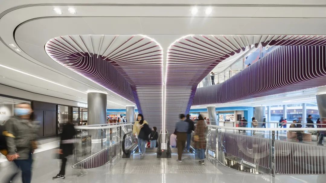 上海久光中心是商场吗 (上海久光中心大牌)