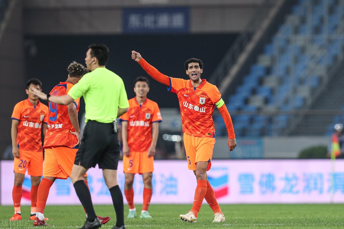 3-3山东泰山热身赛3场丢10球,山东泰山开场落后