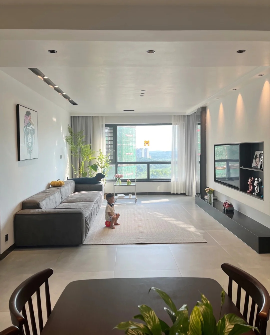 一对夫妻拒绝过度装修而走红,上海夫妻拒绝过度装修90平方米