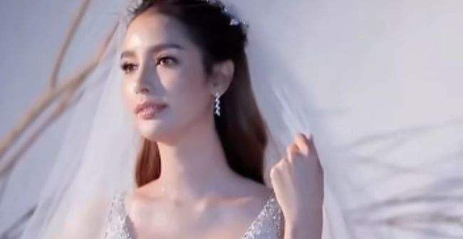 中国富豪娶了妖皇后,安徽富豪娶泰国人妖选美皇后