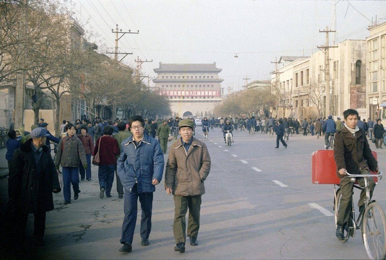 80年代欧美中性风穿搭,复古风穿搭80年代衣服