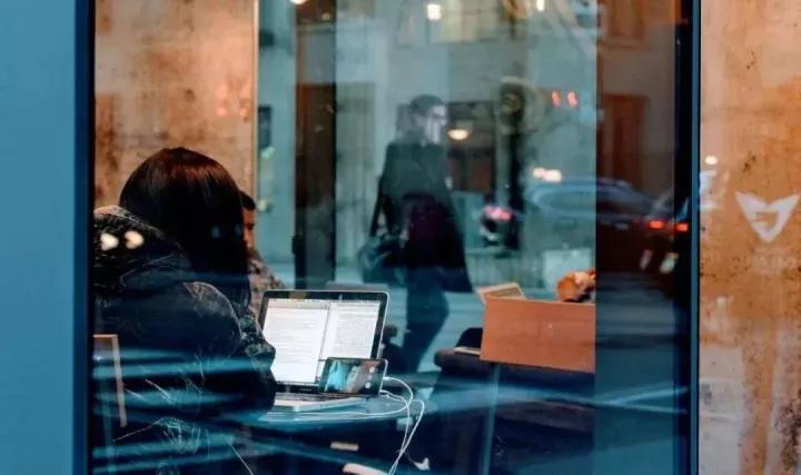 应届毕业生去面试准备什么,应届毕业生求职面试技巧