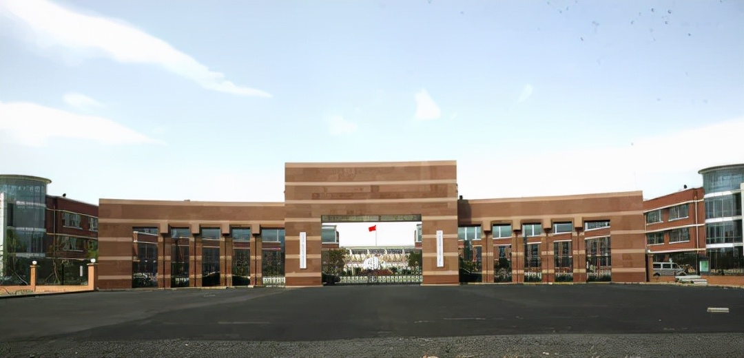 博斯EDU：文科博士毕业，社科院和大学都想要你，选哪一个更划算