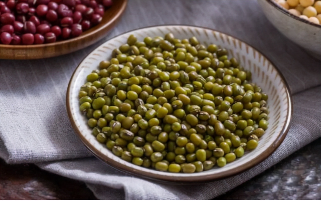 胃火旺盛吃什么食物降火最快,胃火旺盛应该吃什么食物