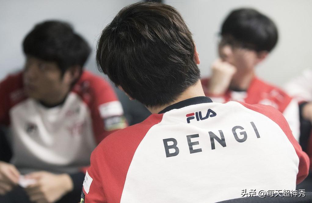 gen战胜t1faker哽咽,t1bengi和faker打排位