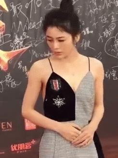 艾美奖红毯女星礼服图片,2019红毯艾美奖