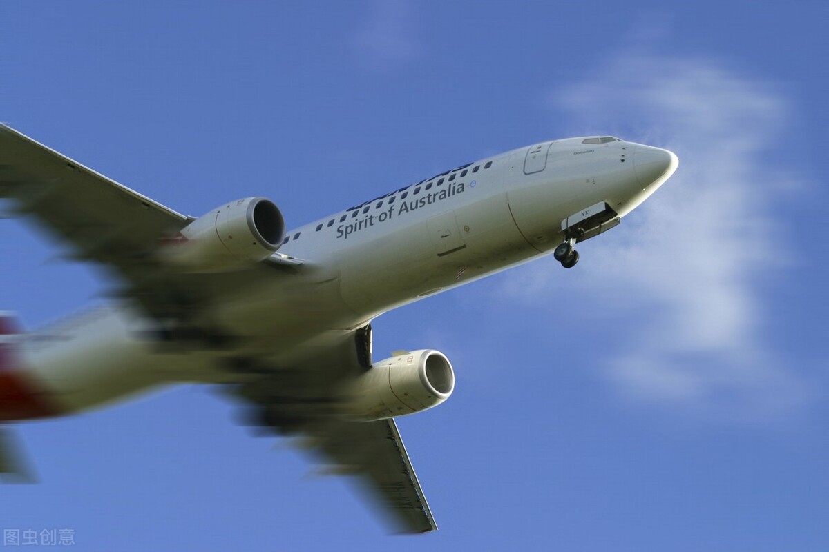 90后姑娘卖煎饼月入3万,阿姨卖油条月入3万