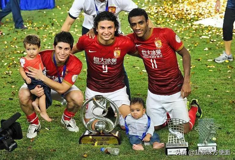 皇马首发11人国家队队长,盘点国家队名帅