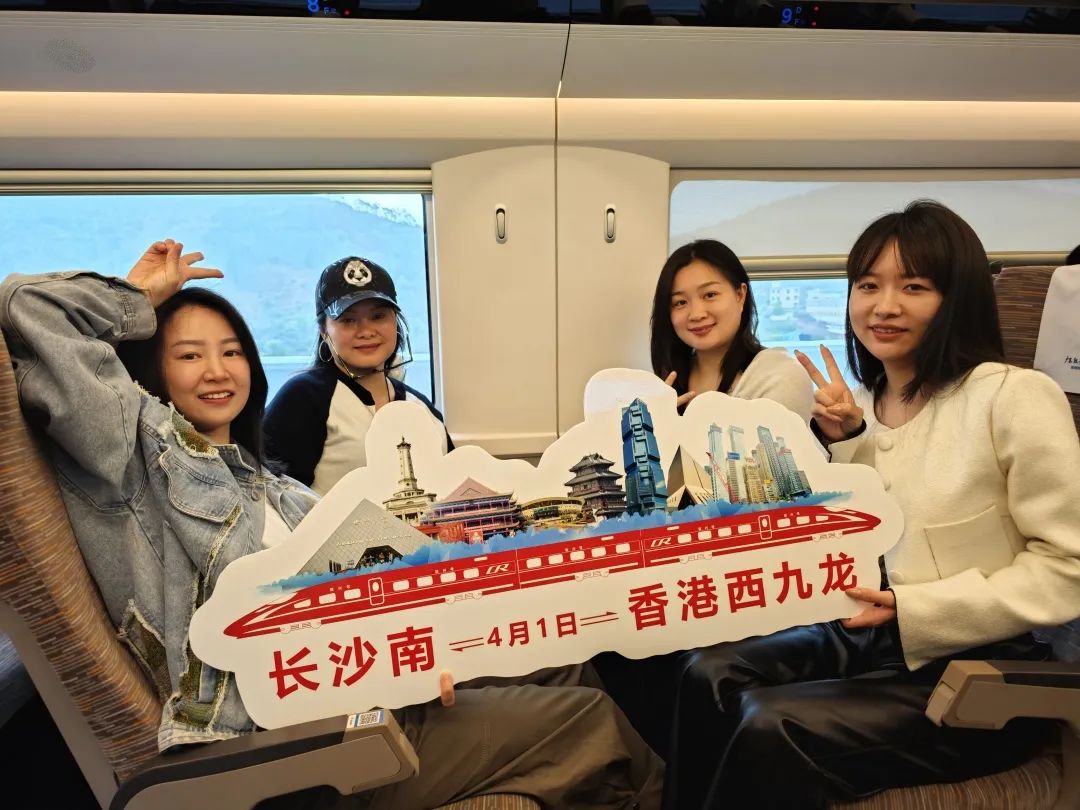 长沙到香港西九龙高铁有几站,长沙高铁到香港西九龙如何过关