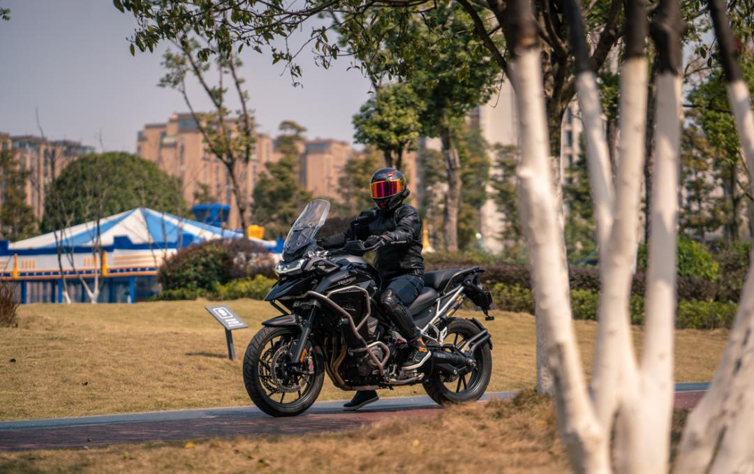 凯旋tiger1200配置对比,凯旋1200tigergtpro测试