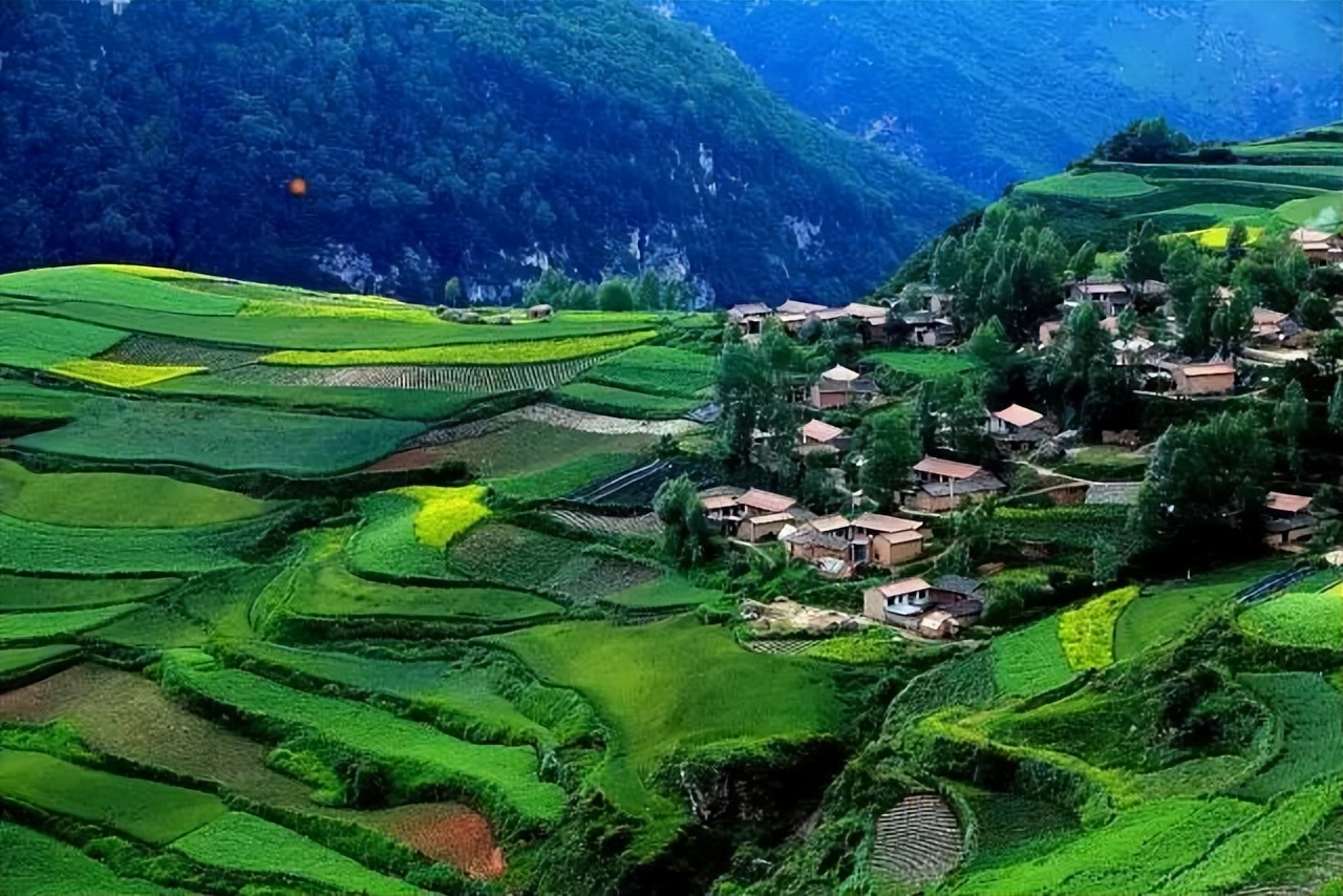 去甘肃旅游最值得去的十大景点 (甘肃16个最值得去的旅游景点)