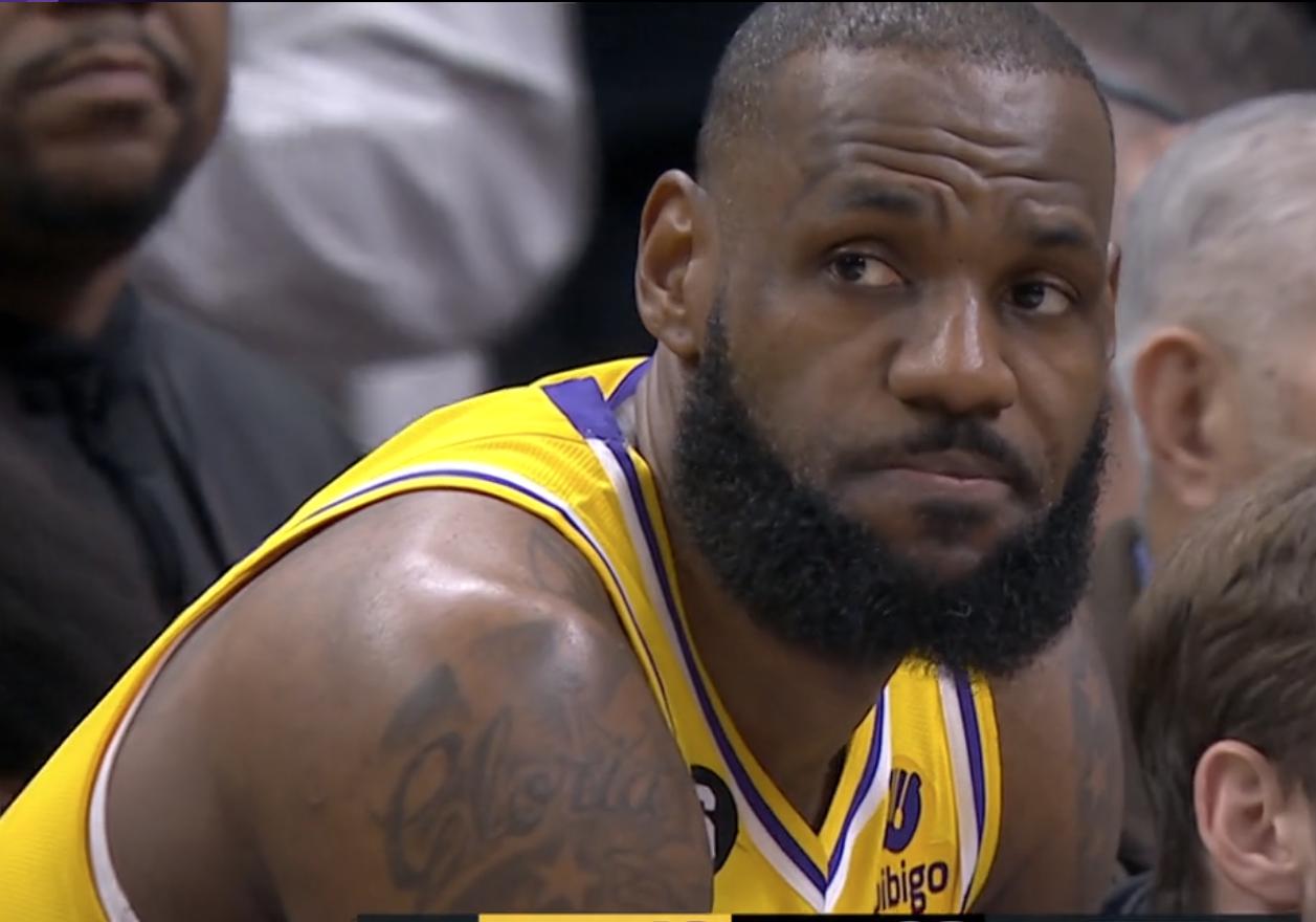 湖人狂遭质疑詹姆斯霸气回应,詹姆斯被湖人球迷热议