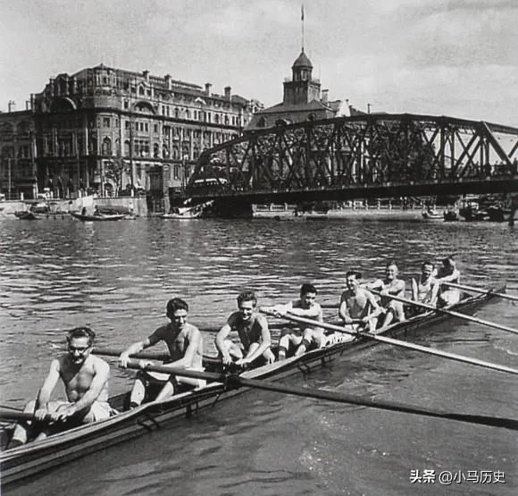 日军兽行：当着男人的面玷污了女儿，临走还残忍割下妻子乳房