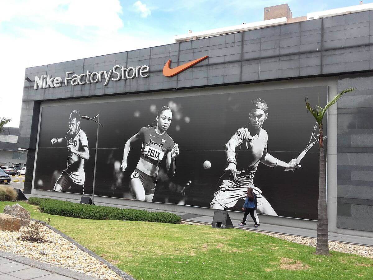 全球前十名的服装公司,世界最大的几个服装公司