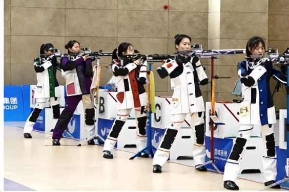 杨倩夺冠背后的心酸历程,杨倩夺得奥运首金全过程