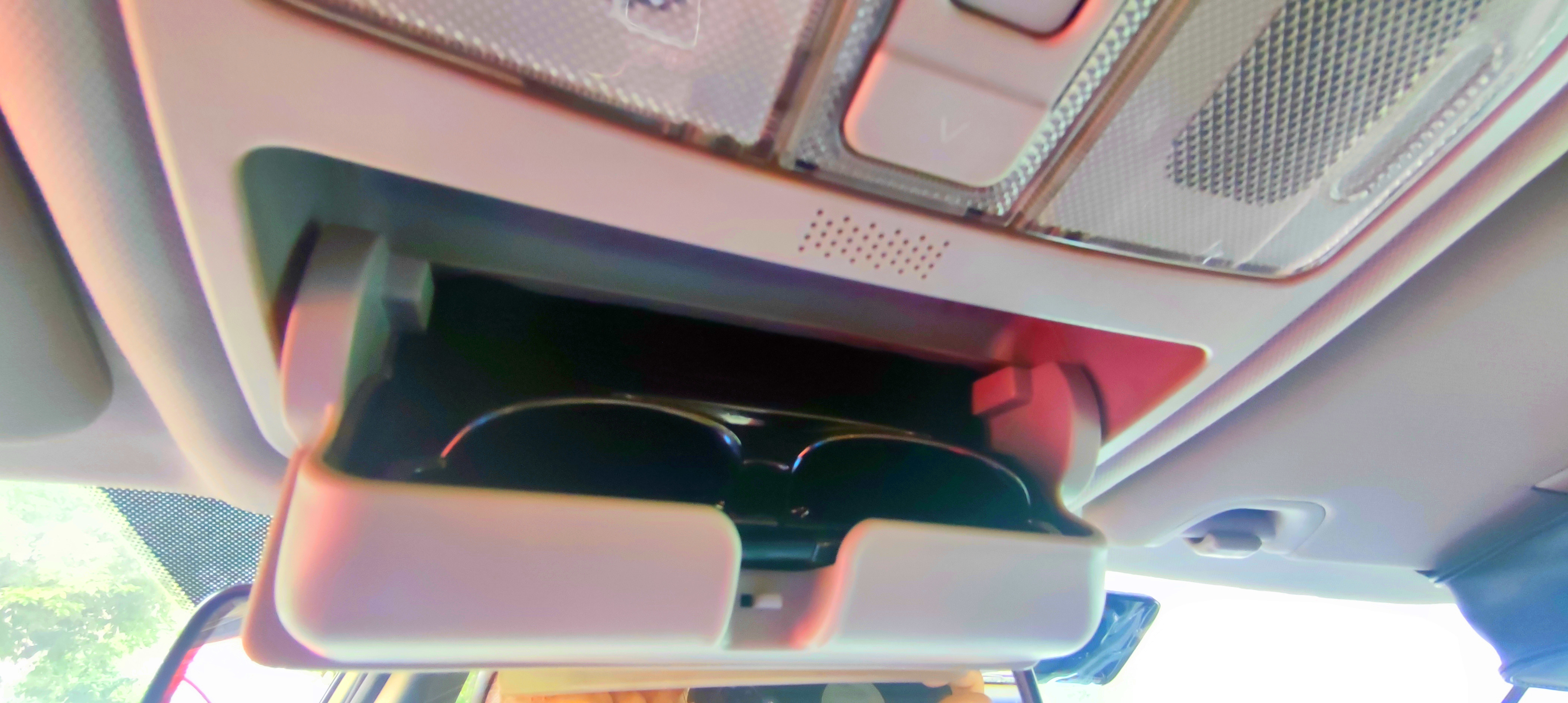 全包围脚垫车门翘起来怎么办,汽车脚垫侧边老是翘起怎么办