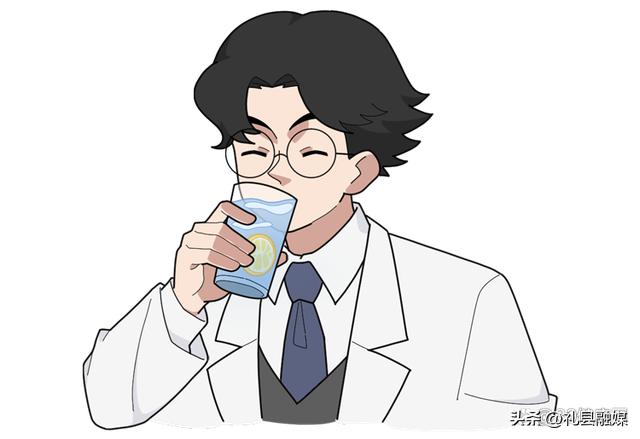 柠檬水用开水泡还是用冷水泡美白,常喝柠檬水有什么好处和坏处