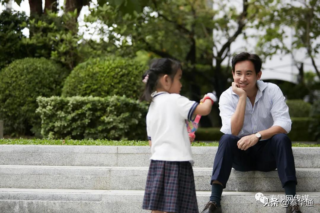 皮塔大难临头！赛塔当选总理！这两座“塔”，为何差距这么大？