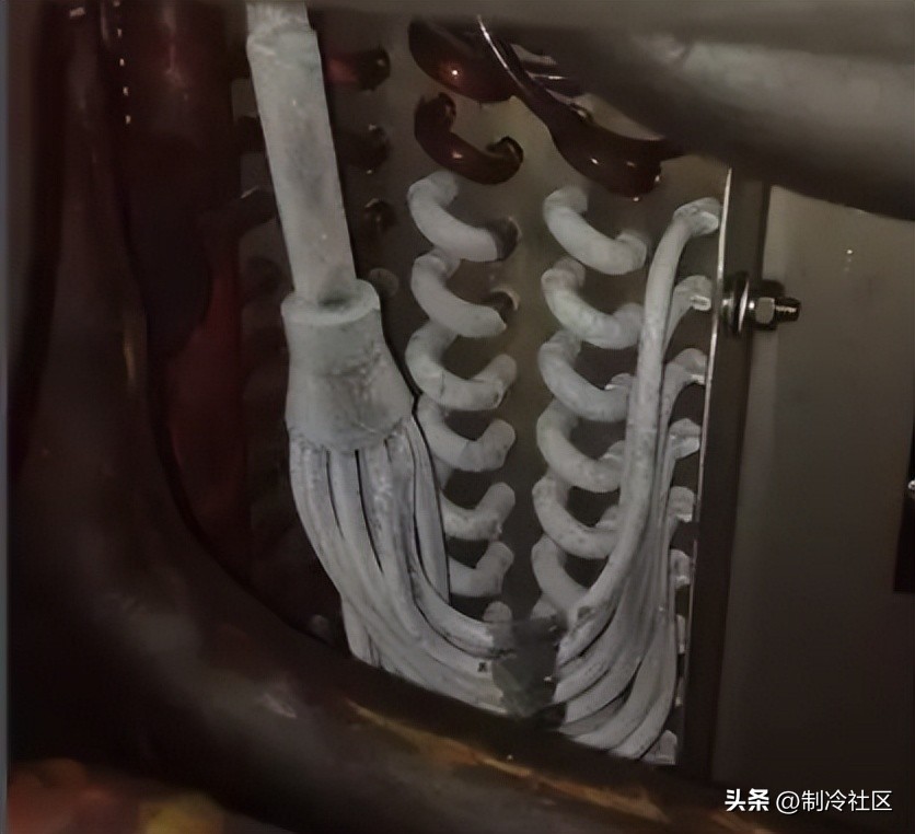 船用空调蒸发器进口处结霜,空调柜机制热内机蒸发器结霜