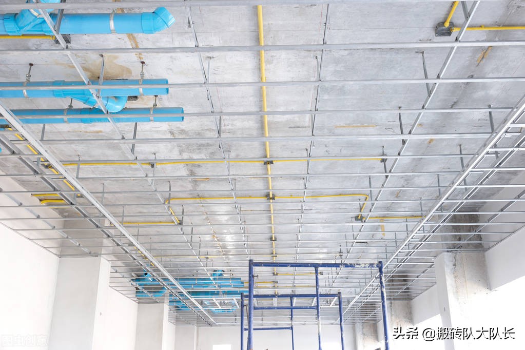 开发商躺平！建筑行业内卷！2022年后半年，行业发展有无转机？