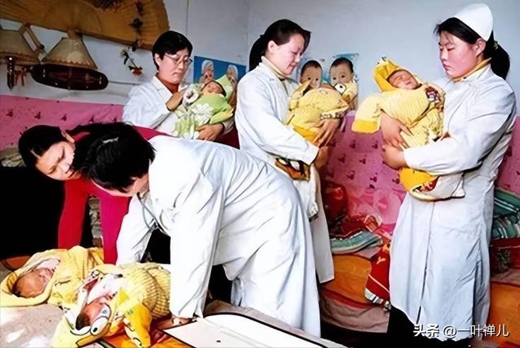 中国首例五胞胎，现年满22岁，妈妈坦言：如果重选，我一个也不要