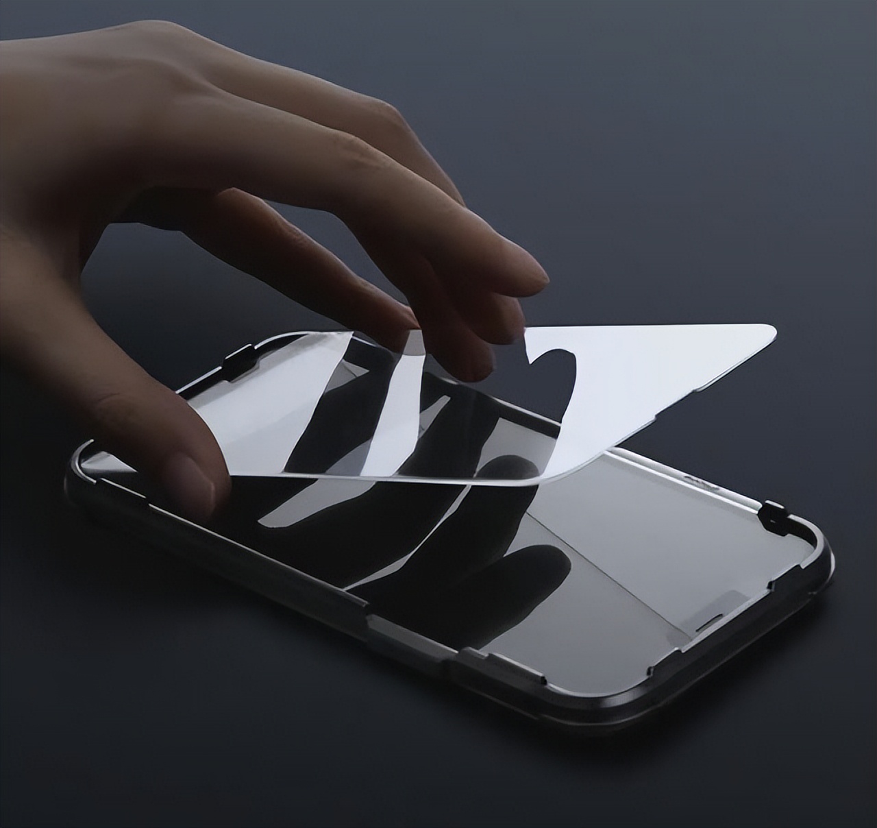 iphone14有没有必要贴钢化膜,苹果14plus贴哪种钢化膜好