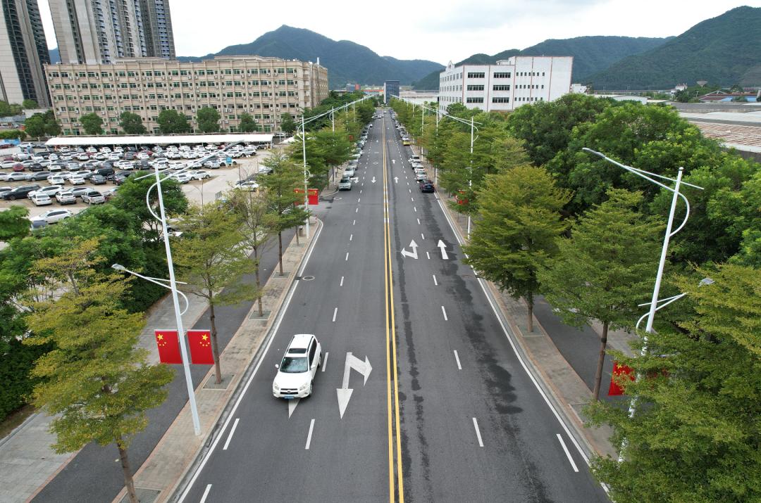 祖国生日快乐我们一起向祖国表白,向祖国表白祝我们祖国繁荣昌盛